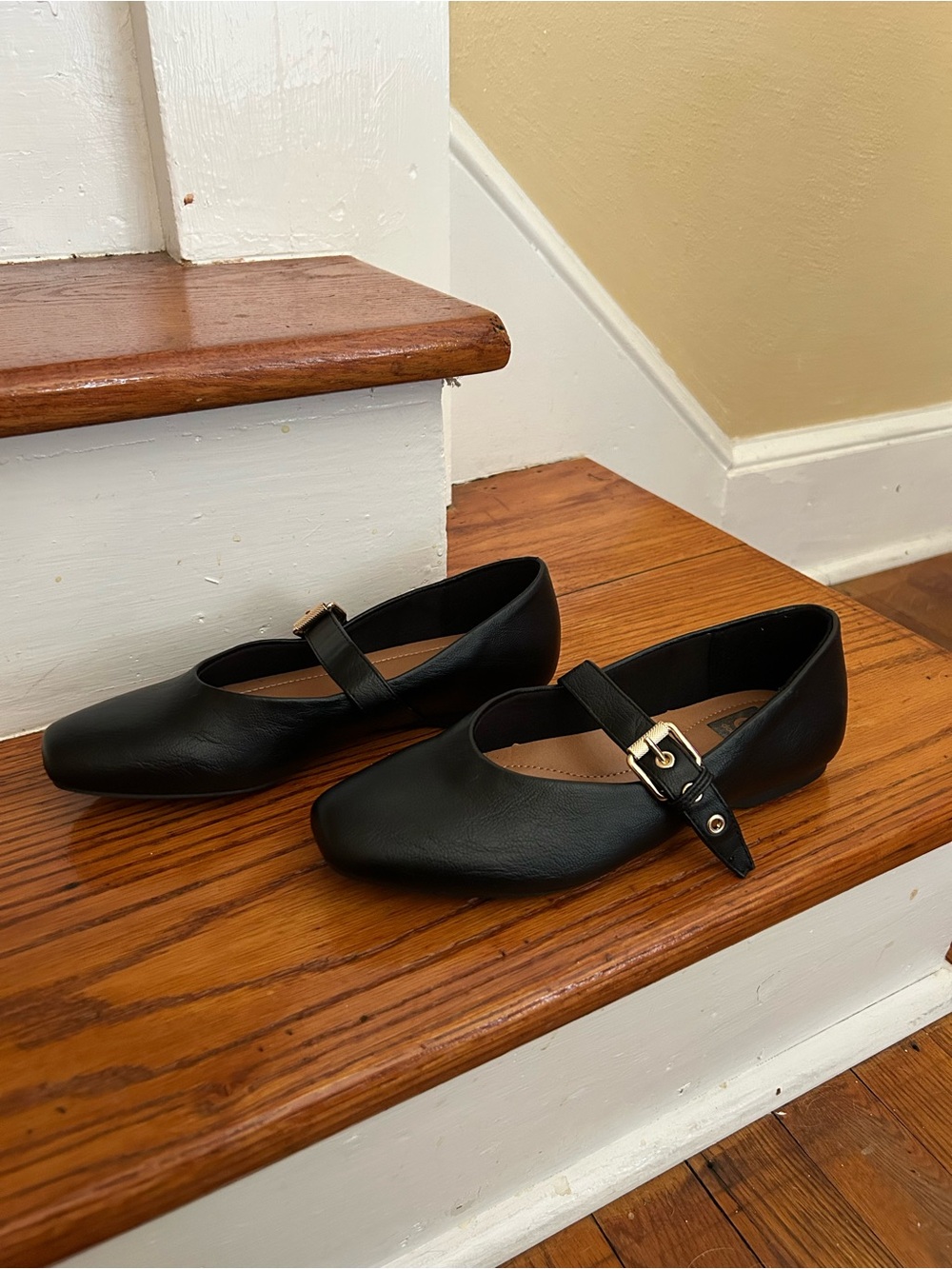 Dolce Vita Mulaney Mary Jane Flats
